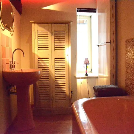 Villa With Hot Tub And Sauna, Cleaning Included * Bievre