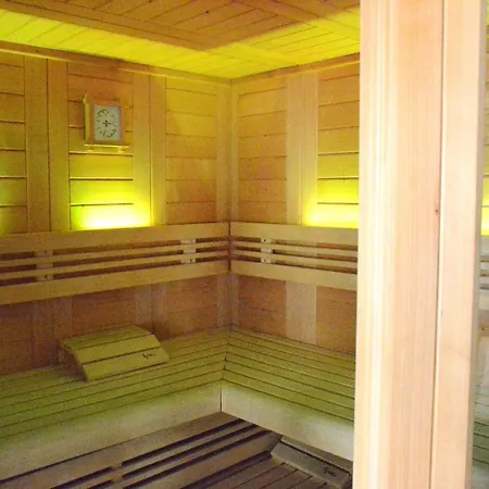 Villa With Hot Tub And Sauna, Cleaning Included Holiday home Bievre